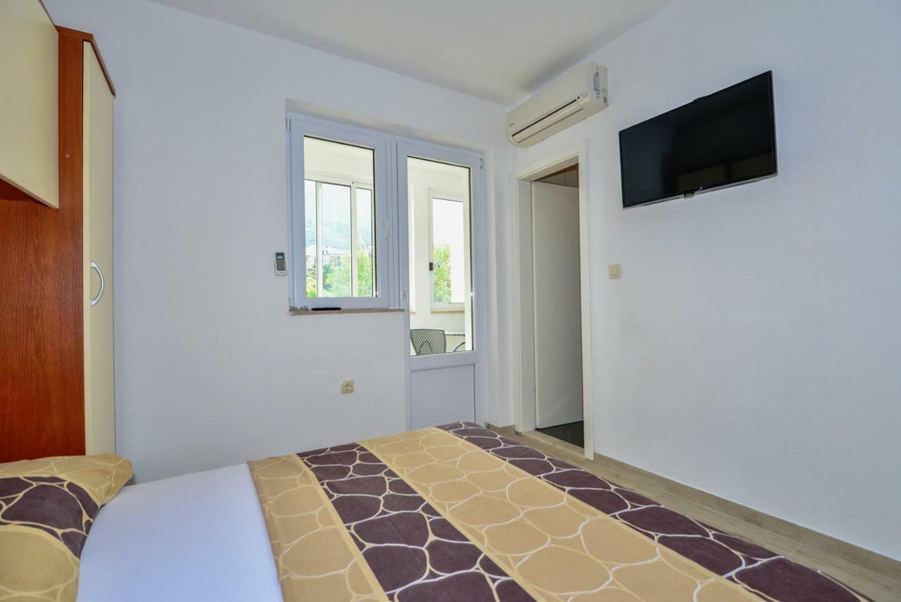 מאקרסקה Apartmani Dina מראה חיצוני תמונה