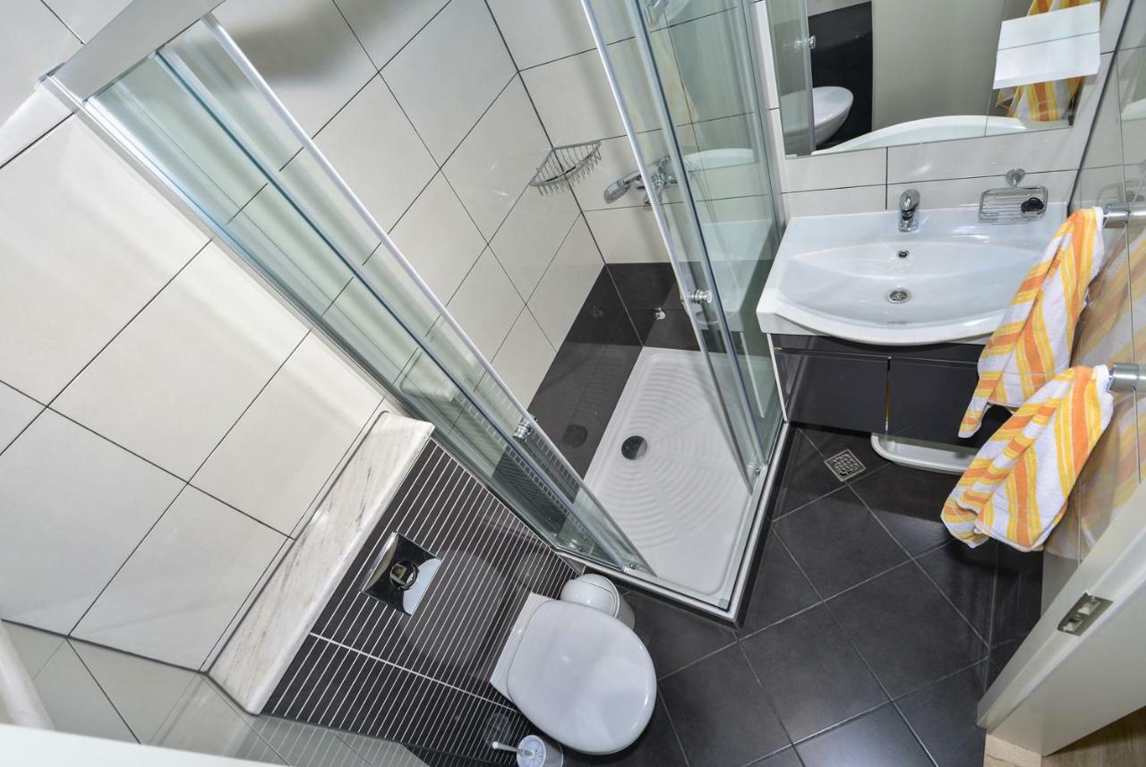 מאקרסקה Apartmani Dina מראה חיצוני תמונה