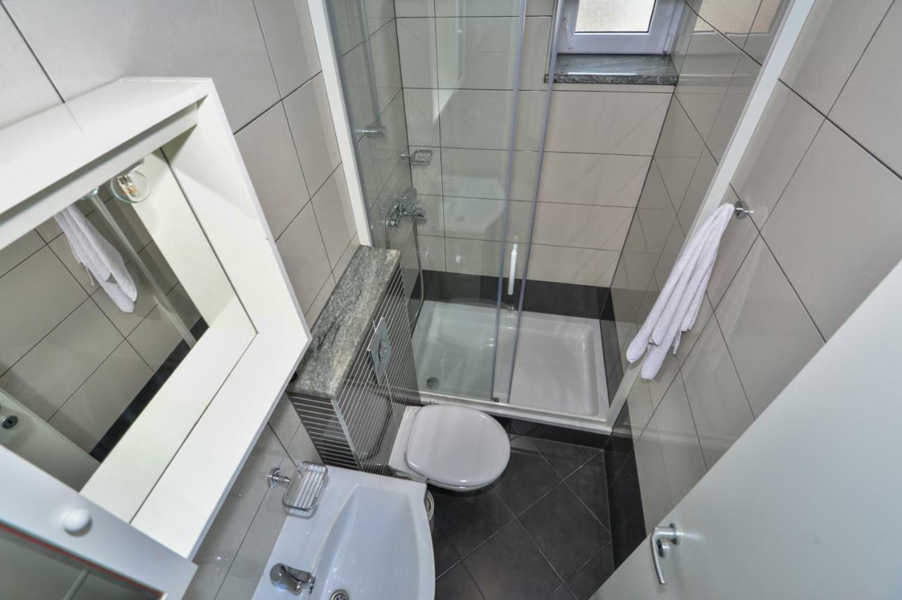 מאקרסקה Apartmani Dina מראה חיצוני תמונה