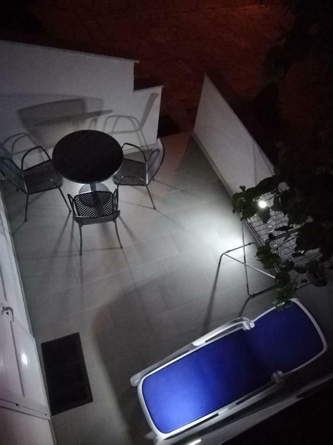 מאקרסקה Apartmani Dina מראה חיצוני תמונה