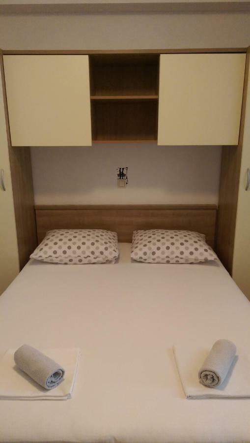 מאקרסקה Apartmani Dina מראה חיצוני תמונה