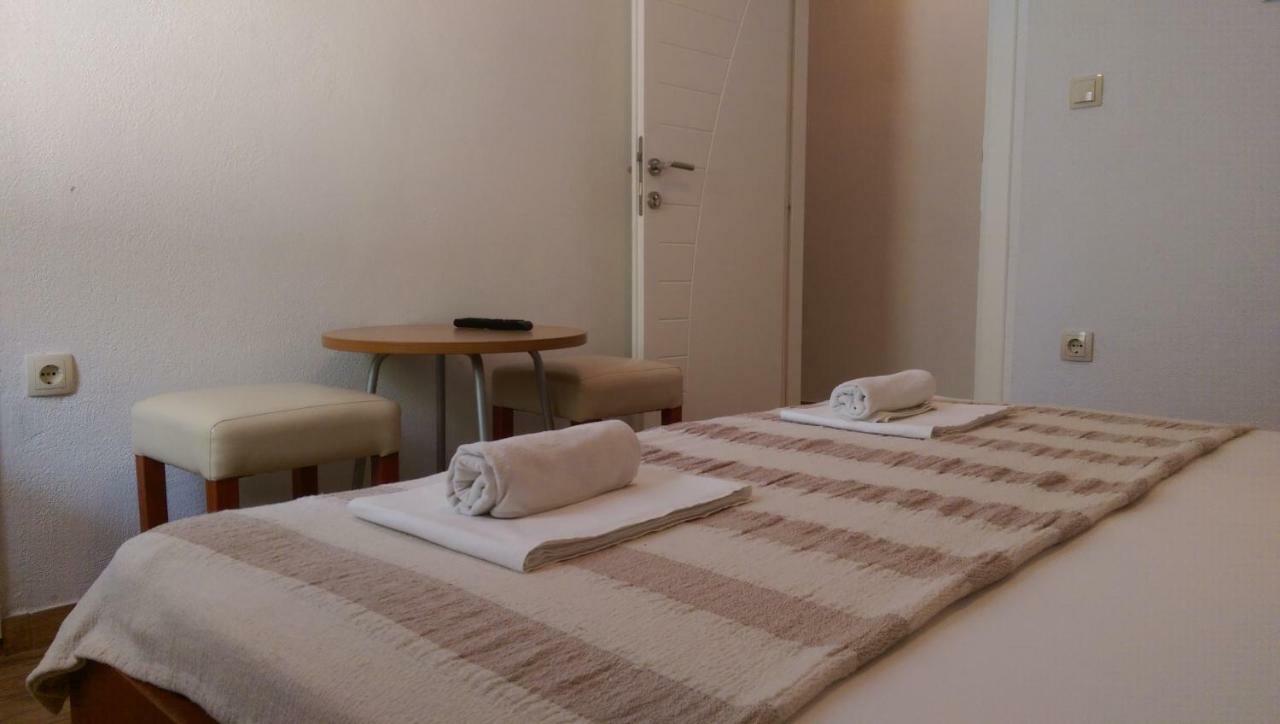 מאקרסקה Apartmani Dina מראה חיצוני תמונה